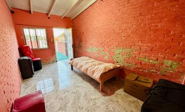 VENDE CASA 6 AMBIENTES, HIPOLITO BOUCHARD 5799