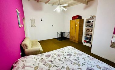 VENDE CASA 6 AMBIENTES, HIPOLITO BOUCHARD 5799