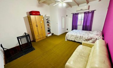 VENDE CASA 6 AMBIENTES, HIPOLITO BOUCHARD 5799