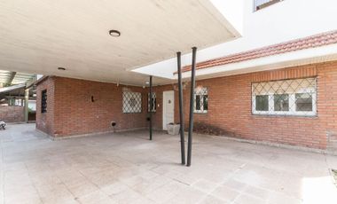 APTO CRED Casa dble Lte 950M2 Pileta 6amb F Varela