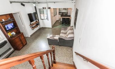 APTO CRED Casa dble Lte 950M2 Pileta 6amb F Varela