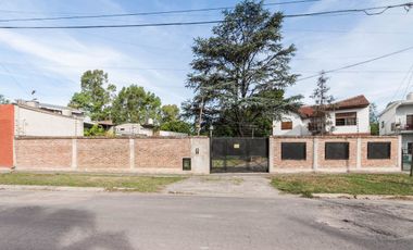 APTO CRED Casa dble Lte 950M2 Pileta 6amb F Varela