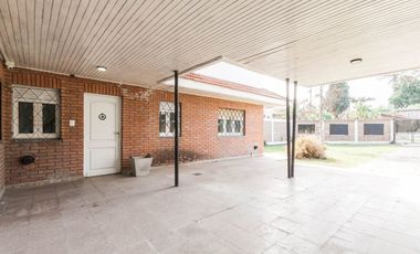APTO CRED Casa dble Lte 950M2 Pileta 6amb F Varela