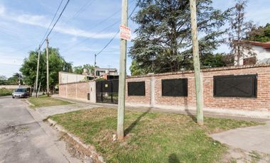 APTO CRED Casa dble Lte 950M2 Pileta 6amb F Varela