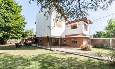 APTO CRED Casa dble Lte 950M2 Pileta 6amb F Varela