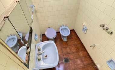 VENTA CASA DE 4AMB.COCHERA.PARRILLA.TERRAZA 263M2.