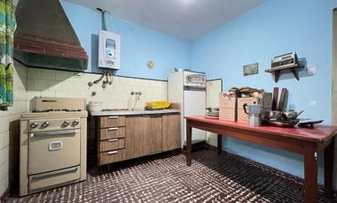 VENTA CASA DE 4AMB.COCHERA.PARRILLA.TERRAZA 263M2.