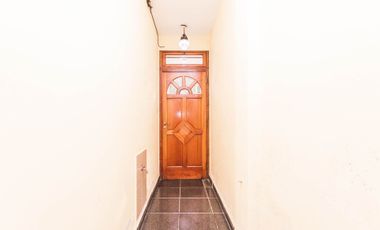 CASA 2/3 FLIAS. CON PATIO.TERRAZA Y COCHERA GERLI