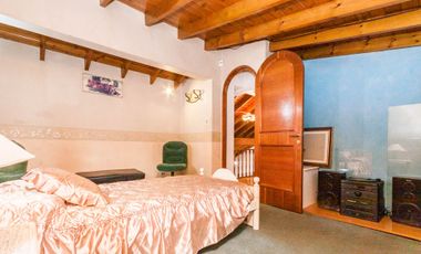 CASA 2/3 FLIAS. CON PATIO.TERRAZA Y COCHERA GERLI