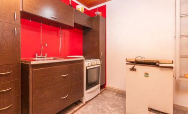 CASA EN VENTA EN LANUS. IDEAL DOS FAMILIAS/PERMUTA