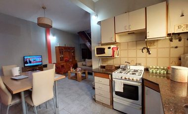 VENTA PH TIPO DUPLEX 3 AMB C/COCHERA Y PATIO.