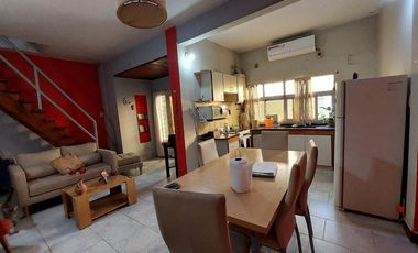 VENTA PH TIPO DUPLEX 3 AMB C/COCHERA Y PATIO.