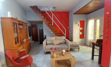 VENTA PH TIPO DUPLEX 3 AMB C/COCHERA Y PATIO.