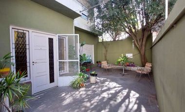 VENTA PH TIPO DUPLEX 3 AMB C/COCHERA Y PATIO.