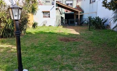 Venta Casa 4 ambientes de dos plantas en Liniers