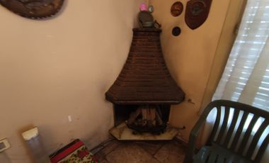 Venta Casa 4 ambientes de dos plantas en Liniers