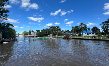 ALQUILER CASA lote AL AGUA, PILETA,  AMARRA TIGRE