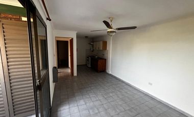 SE VENDE DEPTO 2 DORM ENTRE AVENIDAS SANTA FE
