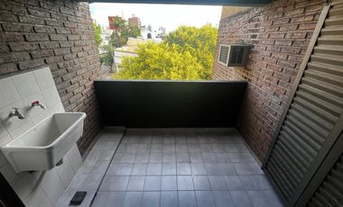 SE VENDE DEPTO 2 DORM ENTRE AVENIDAS SANTA FE
