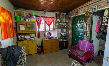 VENTA CASA 2 Y 3 AMB LOTE 600M2 BOSQUES VARELA
