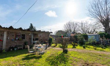VENTA CASA 2 Y 3 AMB LOTE 600M2 BOSQUES VARELA