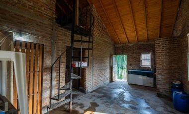 VENTA CASA 2 Y 3 AMB LOTE 600M2 BOSQUES VARELA