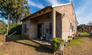VENTA CASA 2 Y 3 AMB LOTE 600M2 BOSQUES VARELA