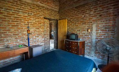 VENTA CASA 2 Y 3 AMB LOTE 600M2 BOSQUES VARELA