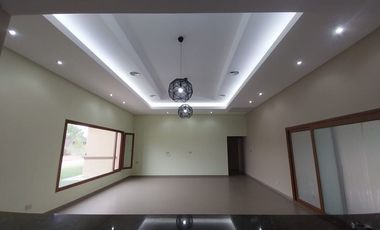CASA EN VENTA PLOTTIER