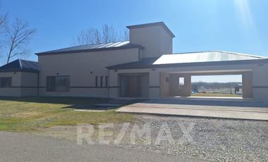 CASA EN VENTA PLOTTIER
