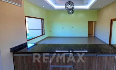 CASA EN VENTA PLOTTIER