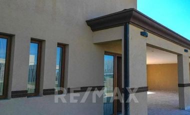 CASA EN VENTA PLOTTIER