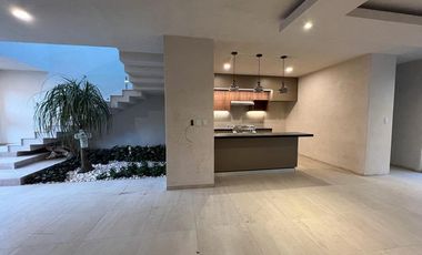 CASA NUEVA EN VENTA FRACC EN ALTOZANO, MORELIA. ESPECTACULAR DISEÑO MODERNO