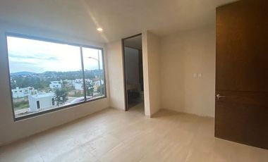 CASA NUEVA EN VENTA FRACC EN ALTOZANO, MORELIA. ESPECTACULAR DISEÑO MODERNO