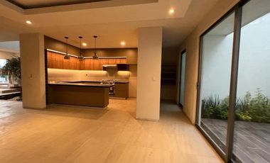 CASA NUEVA EN VENTA FRACC EN ALTOZANO, MORELIA. ESPECTACULAR DISEÑO MODERNO