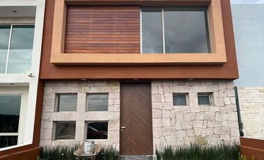 CASA NUEVA EN VENTA FRACC EN ALTOZANO, MORELIA. ESPECTACULAR DISEÑO MODERNO