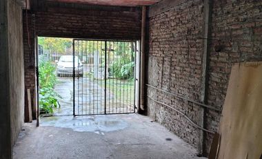 Casa en  esquina en buen estado