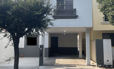 CASA EN VENTA, PARAJE ANAHUAC - ESCOBEDO N.L.