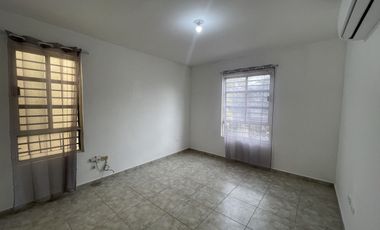 CASA EN VENTA, PARAJE ANAHUAC - ESCOBEDO N.L.