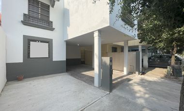 CASA EN VENTA, PARAJE ANAHUAC - ESCOBEDO N.L.