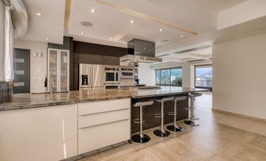 Venta o Renta departamento en Interlomas