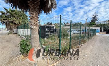 ESTRATEGICO SITIO COMERCIAL EN TONGOY