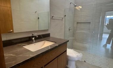 Linda casa en PREVENTA en Altanza Solares