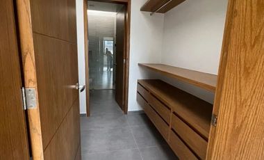 Linda casa en PREVENTA en Altanza Solares