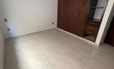 CASA DE UN PISO, ESQUINA, EN COL. GRACIANO SÁNCHEZ, BOCA DEL RÍO, VERACRUZ