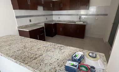CASA DE UN PISO, ESQUINA, EN COL. GRACIANO SÁNCHEZ, BOCA DEL RÍO, VERACRUZ