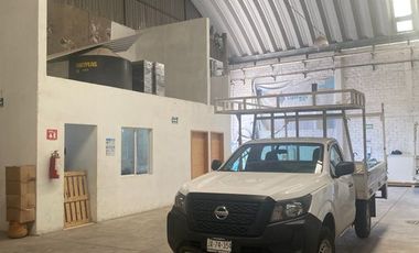 Se vende Bodega Periférico y Juan de Barrera