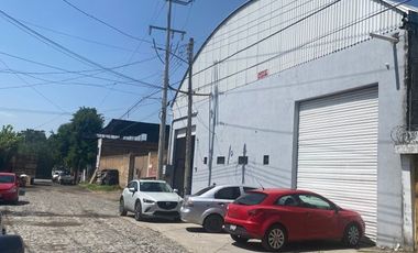 Se vende Bodega Periférico y Juan de Barrera