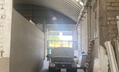 Se vende Bodega Periférico y Juan de Barrera