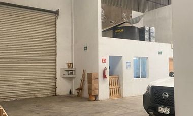 Se vende Bodega Periférico y Juan de Barrera